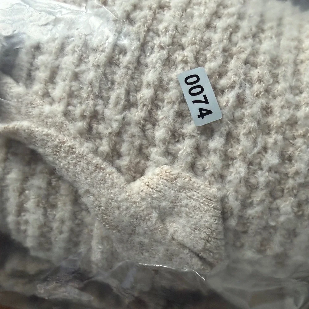 RD Style Oatmeal Beige Oversized Hooded Poncho Knit Sweater‎ Large Cottagecore